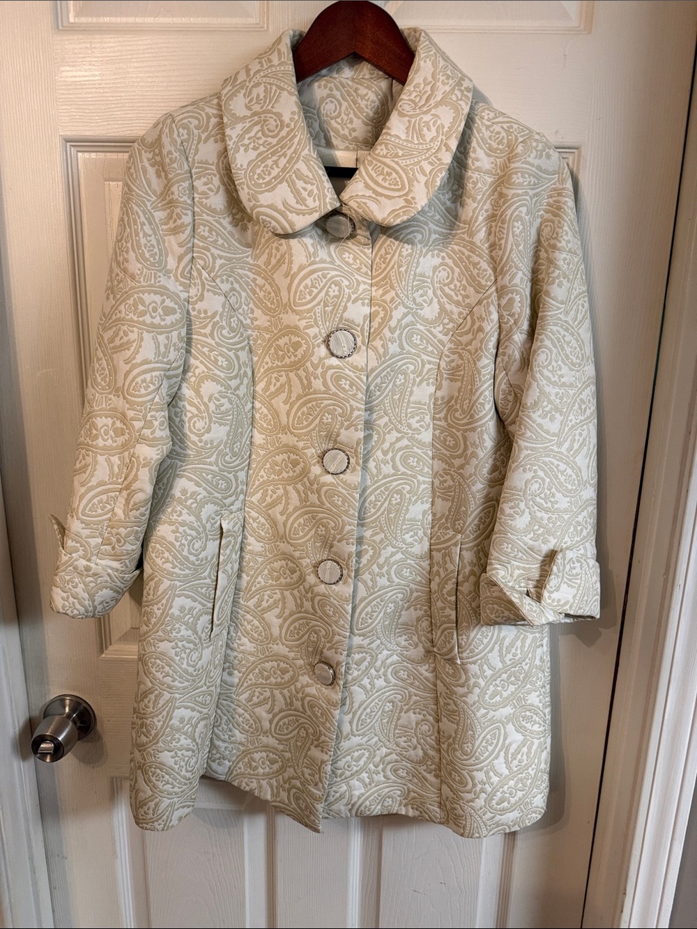 Women's Cream Paisley Jacquard Coat